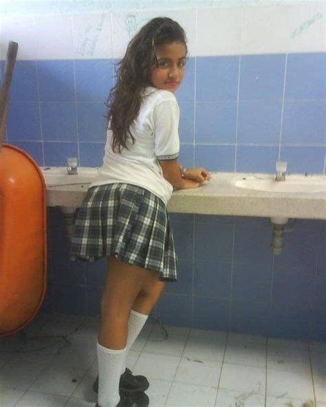 mujeres desnudas colegialas|'Colegiala culona desnuda' Search .